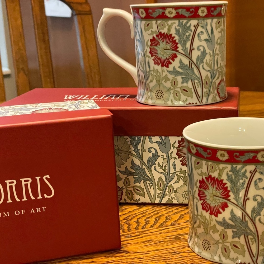 WILLIAM MORRIS « Pink and Rose » gift-boxed set’s of Two Coffee Mugs~ Rare & HTF - Picture 4 of 15